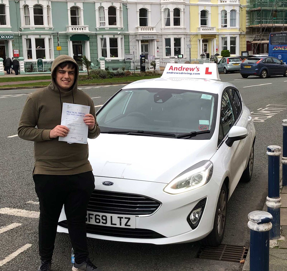 DriveAndrews's tweet photo. Kieran Palmer from Llandudno passed at Bangor after a course of driving lessons with Paul Morris. Well done Kieran drive safe and thank you for using Andrew's Driving School.
https://t.co/EX6OdBlRES
#drivinglessons #drivingtest #Llandudno #andrewsdriving
https://t.co/9gHgGb3BzK https://t.co/b3NHgkiGi8