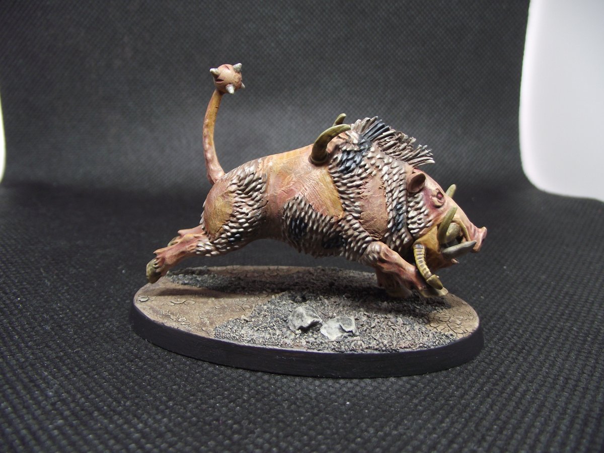 GobagaUlfhednar's tweet photo. Razorgor finished for the #brayherd Fun mini to convert and paint #warcry #ageofsigmar #Warmongers https://t.co/9Y7F22vCz5