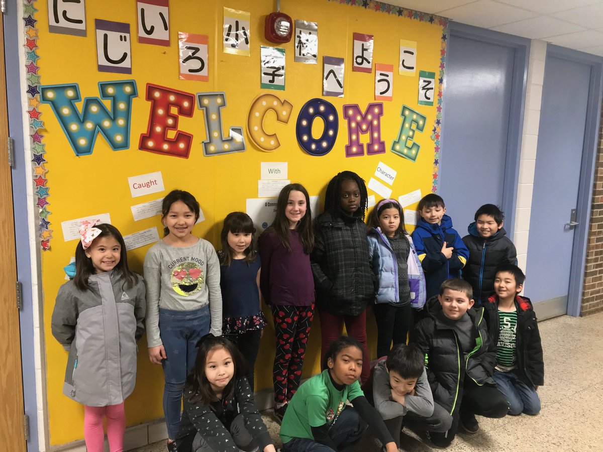 NijiIroSchool's tweet photo. Third graders Caught With Character for showing Integrity! #CaughtWithCharacter #CelebrateMonday #LivoniaPride #NijiIro https://t.co/a9X5ccbL8V
