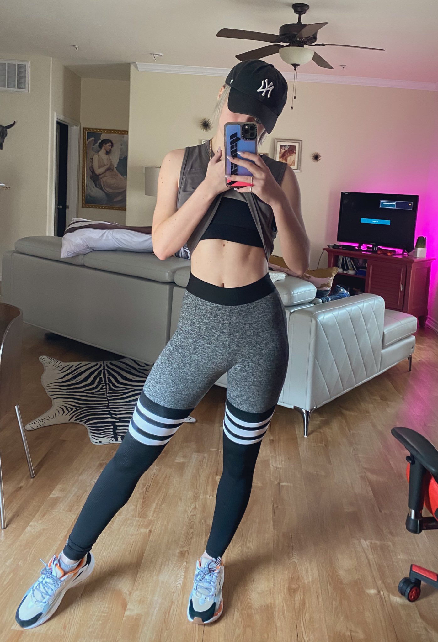 peachjars² on X: Seeing my old trainer this week and she beat my ass this  morning just like the good old days t.coimUtqIjJlX  X