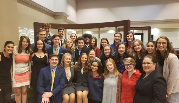 Steph_Sukow's tweet photo. What a great end to the speech season! The team performed their hearts out at the IHSA State Speech Competition and had a blast. We are very proud of this crew. #WeBeCG #CGSpeech https://t.co/9os5745dOa