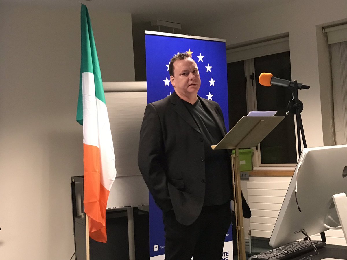 EuropeanInst's tweet photo. President of @Global_Alliance #JustinGreen takes to the stage for his talk on the importance of ethics within the #PR industry and the role of the @Global_Alliance in promoting ethics worldwide @EugeneGreyComms https://t.co/snuNHSbx9D