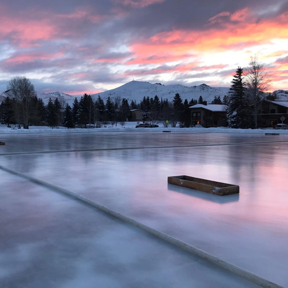Ketchum_Idaho's tweet photo. Thank you to our Recreation Department for another great season on the ice! Today is the last day that Christina Potters Outdoor Ice Rink will be open for the season. We will see everyone out there again next year! #smalltownbiglife #outdooricerink #atkinsonpark #ketchum https://t.co/QY6SktXBBx