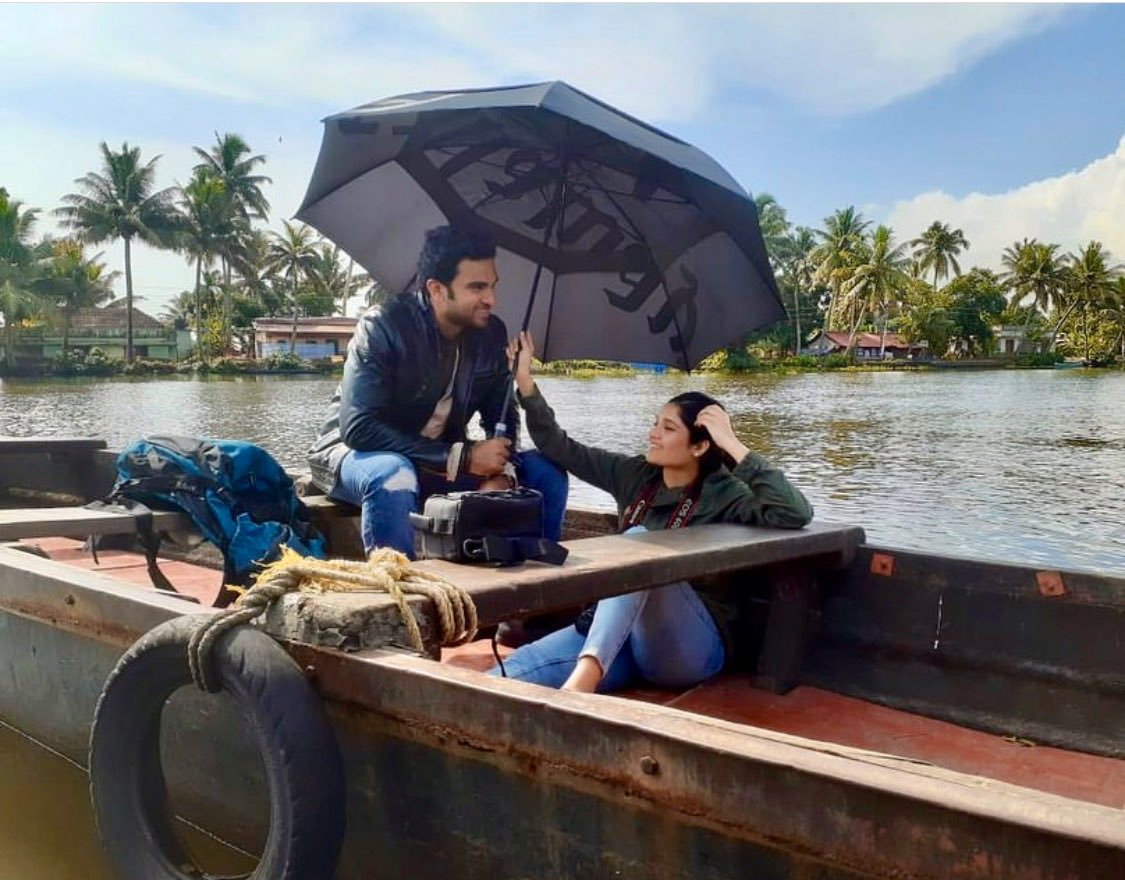 Oh My Kadavule Hd Wallpaper Kadhaippoma Song Images My Dear Makkalay, Unga Elaarukum Pidicha #kadhaippoma Video Song From  #OhMyKadavule ❤️