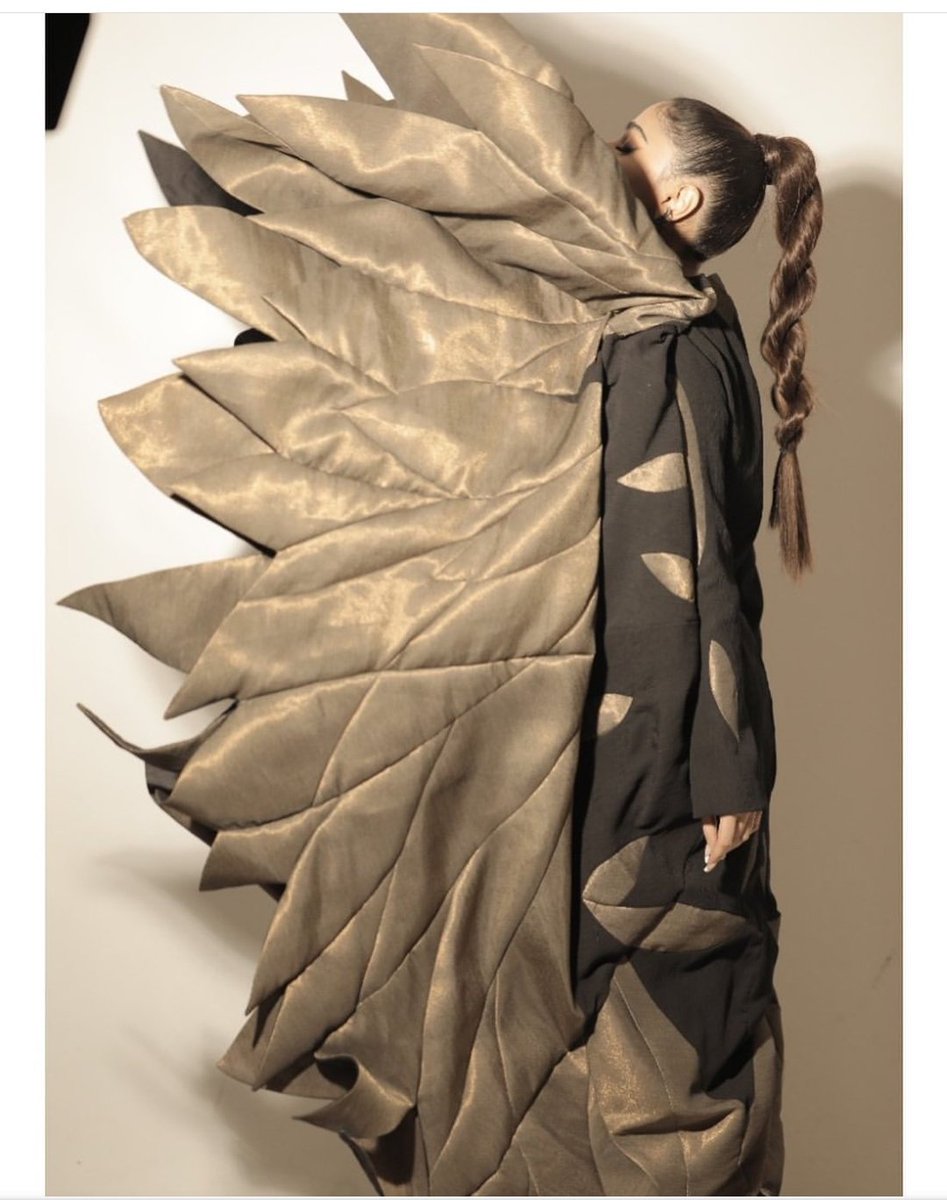 HelloSumann's tweet image. Ab yeh kia mazak hai..🙄🙄
#aimabaig 🤣🤣