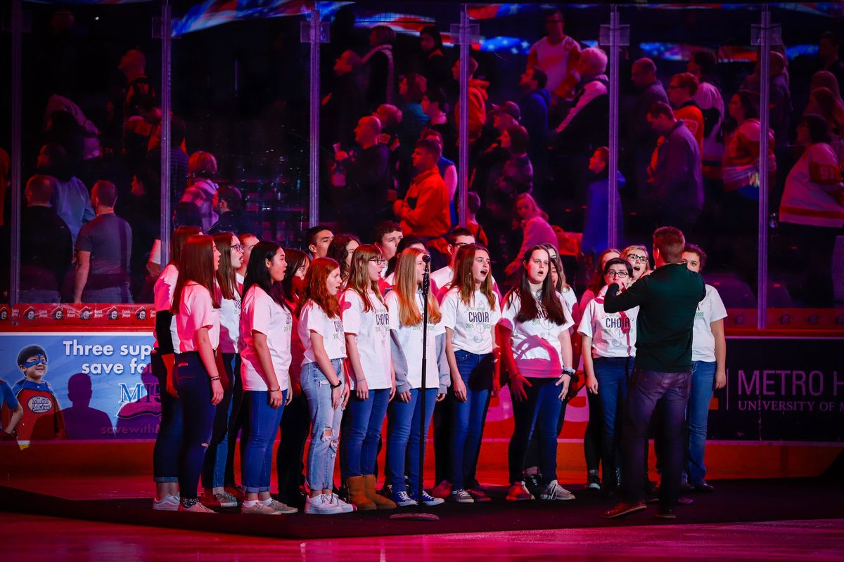 Great job <a href="/GRWestCatholic/">West Catholic High School</a> Choir on your performance of the national anthem in front of 10K fans at Saturday's <a href="/griffinshockey/">y-Grand Rapids Griffins</a> game 🇺🇸 #DOGRCathEd
