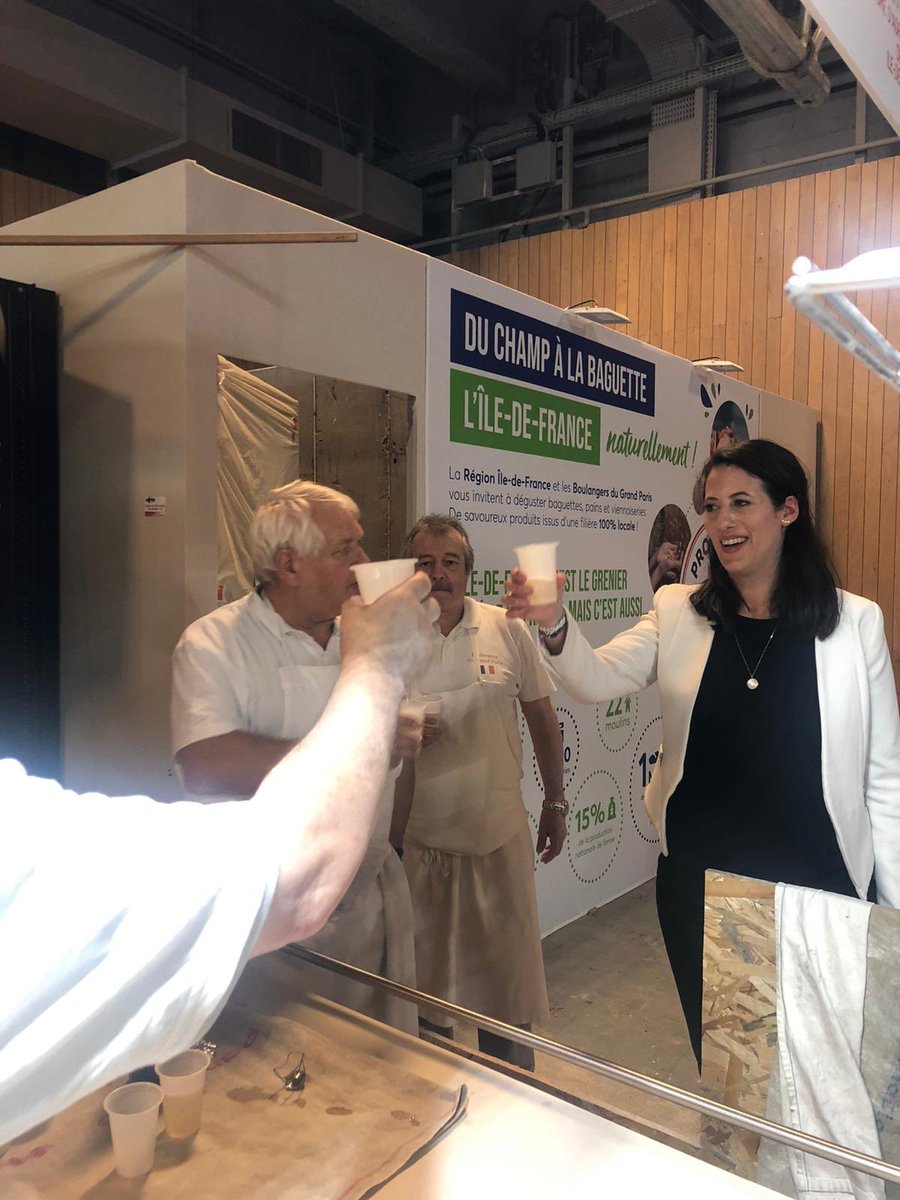 ADublanche's tweet photo. 🌽🥕🥬🥐🍺🥖Première déambulation sur le stand de la région @iledefrance au @Salondelagri à la rencontre des producteurs Franciliens ⤵️
#SIA2020 #IDFagri #produiteniledefrance #mangeonsfrancilien https://t.co/ei5IXAokoH