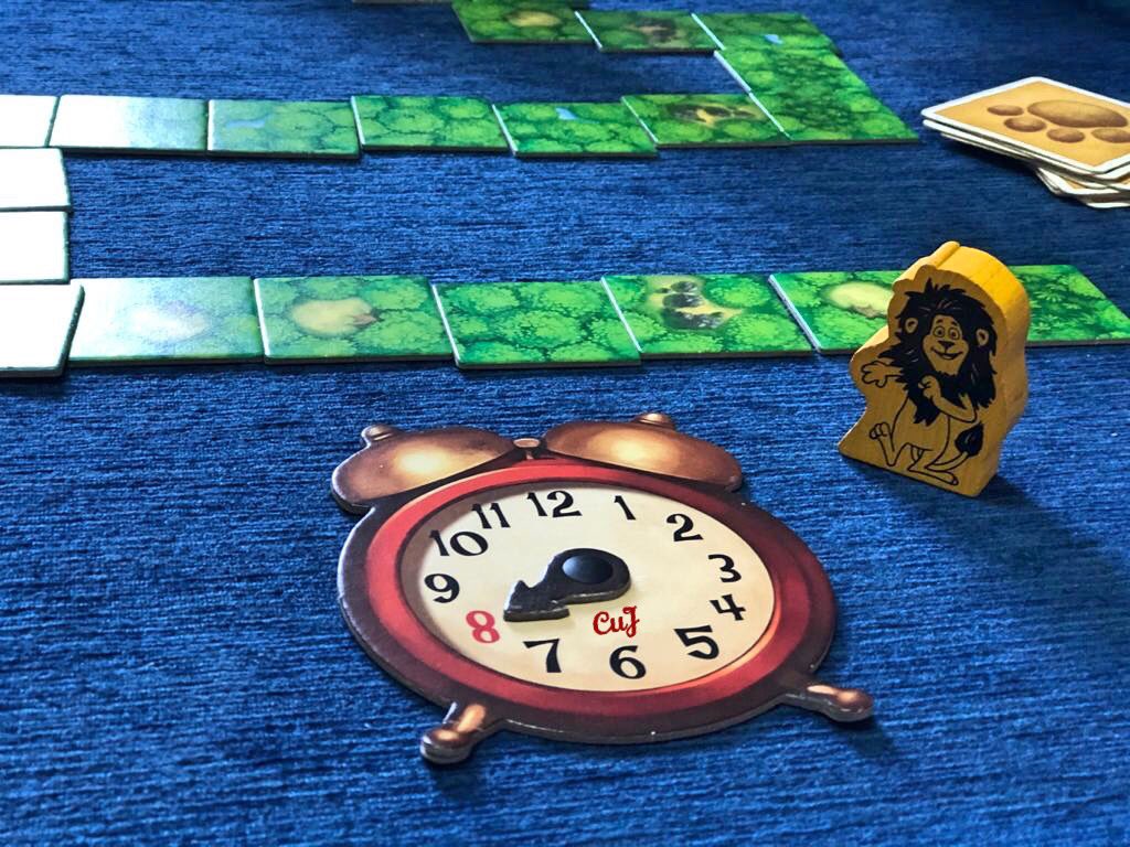 Cuentameunjuego's tweet photo. Leo necesita cortarse su larga melena, así que le acompañamos en su camino por la jungla en el #LexDevirDay en la sede de @LexLudi jugando a Leo va al Barbero de @leocolo y @DevirIberia 

👥De 2 a 5 jugadores.
⏱30 minutos.
↘️A partir de 6 años.

#leo https://t.co/thAQtBNelF