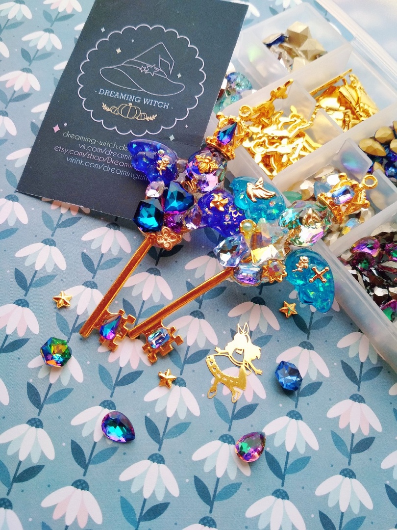DreamingAnya's tweet photo. 🍀#DIY  #handmade  #UVレジン #bezel #openbezel #craftholic #craft #uvcraft #handmadeaccessory #resinart #uvresin #resincraft https://t.co/IU99nJj4uE