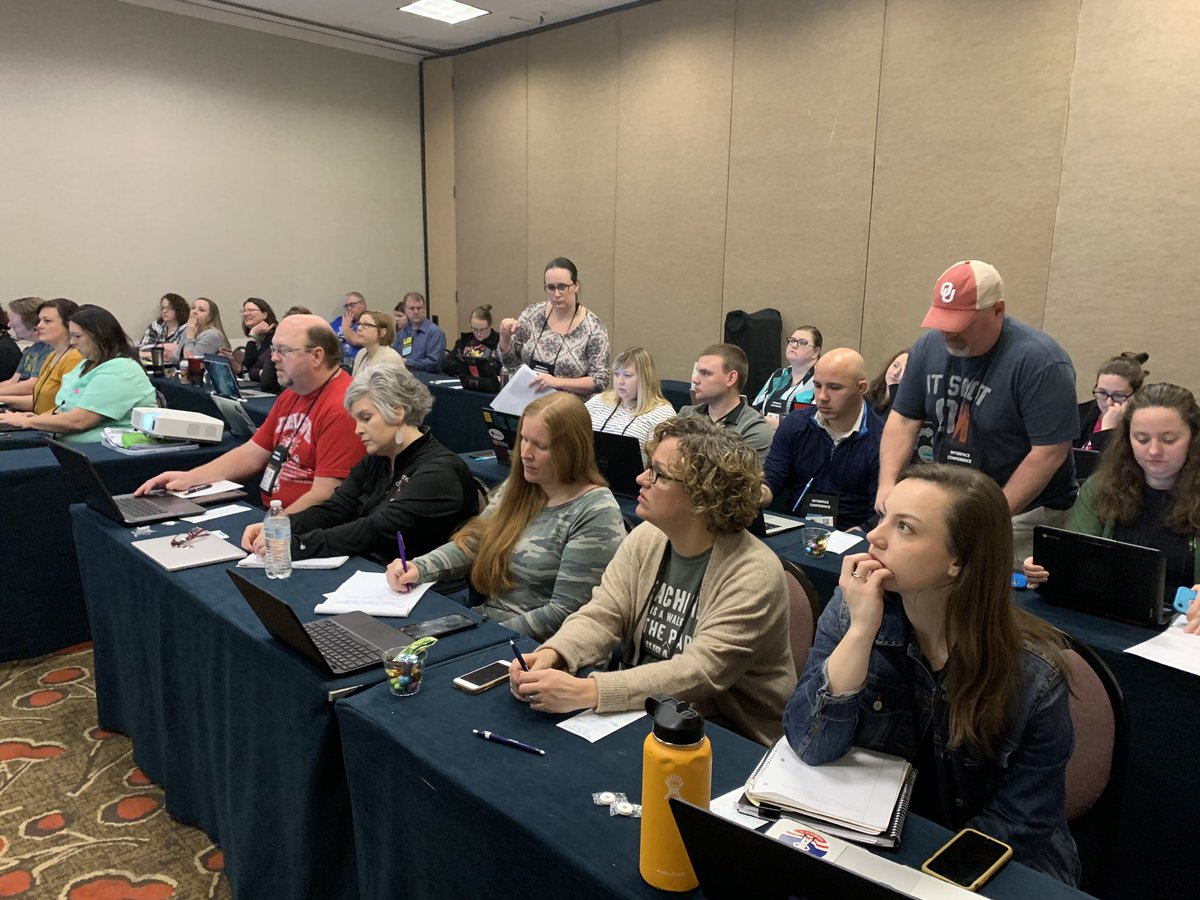 O_STEAM's tweet photo. Kicking off Day 2 #Interface2020 B with Malinda Little and Sara Blaue with @officialSPS talking #TechTools in a #middleschool class https://t.co/HtTrSDp67g