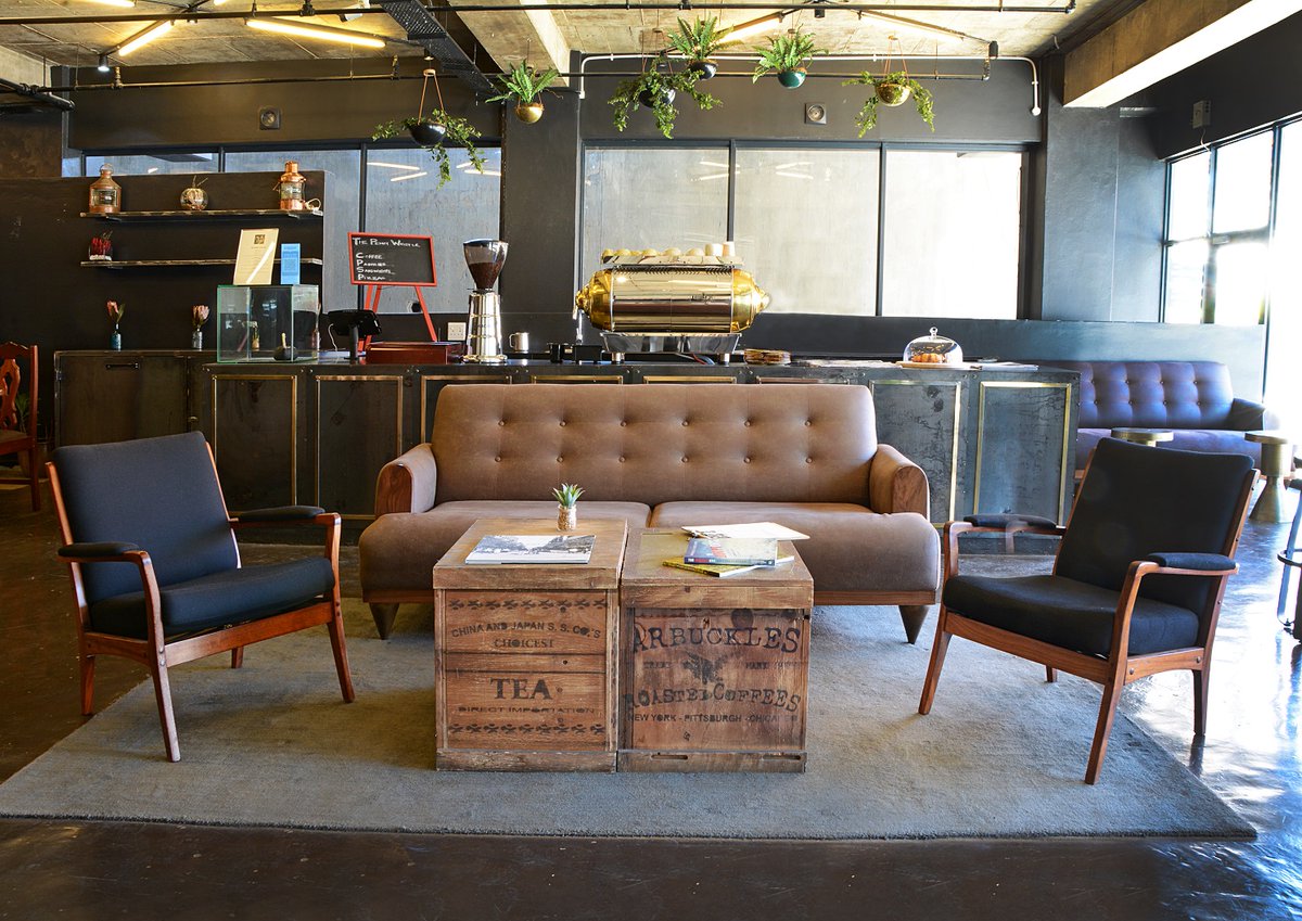 Hallmark_Hotel tweet media