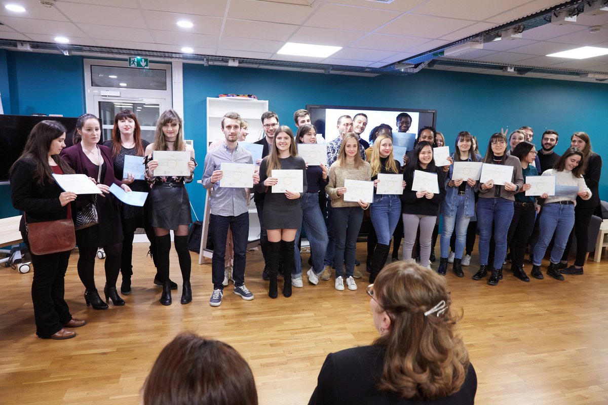 Retour en image sur la remise des diplômes des M2 (promo 2017-2019) à la <a href="/LaCentrif/">La Centrif'</a>  📷🎓

Félicitations à tous pour votre diplôme et bonne chance pour la suite!💪🔥