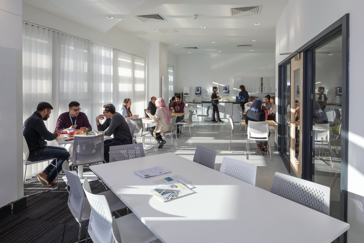 bof_furniture's tweet image. The new expansion at @UniofNottingham CBS Building includes laboratories, offices &amp;amp; meeting rooms for academic &amp;amp; postgraduate staff. Our furniture installation looks great in these images provided by @GleedsGlobal📸. *New Case Study Coming Soon!!* #furniture #casestudy #project