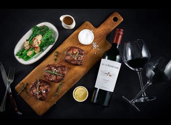 Taste Cheshire (@tastecheshire) on Twitter photo Fillet Steak & Malbec Fridays๐ท๐ฅฉ <a href="/Opera_Grill/">Opera Grill</a>
Can you think of a better way to finish your week?
ยฃ30 per person - Based on two people sharing - a fillet steak each & a bottle of Malbec Nieto Senetiner to share
Book Opera Grill for this Friday๐
tastecheshire.com/places-to-eat/โฆ Fillet Steak & Malbec Fridays๐ท๐ฅฉ <a href="/Opera_Grill/">Opera Grill</a>
Can you think of a better way to finish your week?
ยฃ30 per person - Based on two people sharing - a fillet steak each & a bottle of Malbec Nieto Senetiner to share
Book Opera Grill for this Friday๐
tastecheshire.com/places-to-eat/โฆ