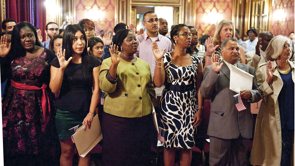 OhioLwv's tweet photo. Did you know The League also organizes naturalization ceremonies for Lucas County? 

This month's ceremony will be held at The Toledo Club tomorrow at 11 am. 

For more information about The League and all that it offers, visit out website, https://t.co/osoFgkVHCG #toledo #LWV https://t.co/XudEp10Q9s