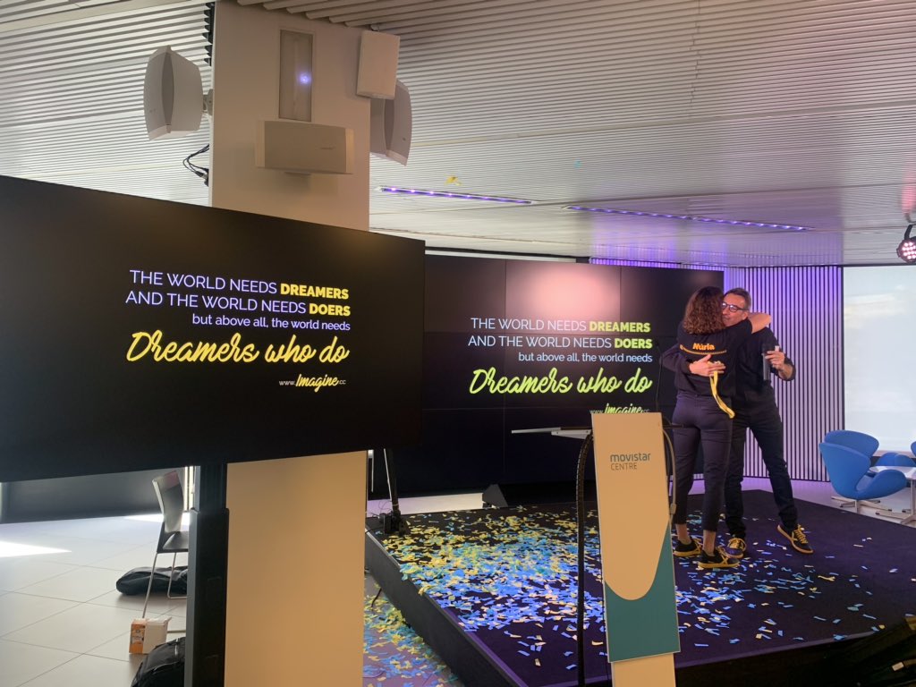 <a href="/XavierVerdaguer/">Xavier Verdaguer</a> y Núria Tió cierran el evento #DemoDay del #ImagineExpress2020 agradeciendo  la actitud de dreamer y doer de este #ImagineExpress2020. Y gracias <a href="/MovistarCentre/">Movistar Centre</a> por poder presentar en vuestro espacio y acoger a las 150 personas que nos han acompańado!
