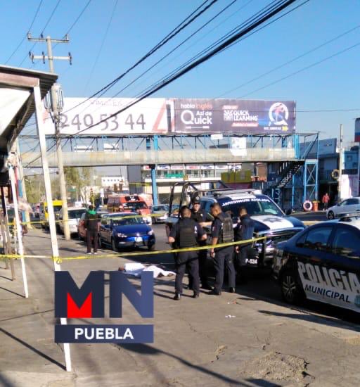 MN_PUEBLA's tweet photo. #ReporteMega| Reportan el cuerpo de un hombre en prolongación Reforma altura de la Gran Bodega 👇🏻 Se presume sería un indigente, @SSC_Pue ya se encuentra en la zona https://t.co/6BQ7YSLNOu