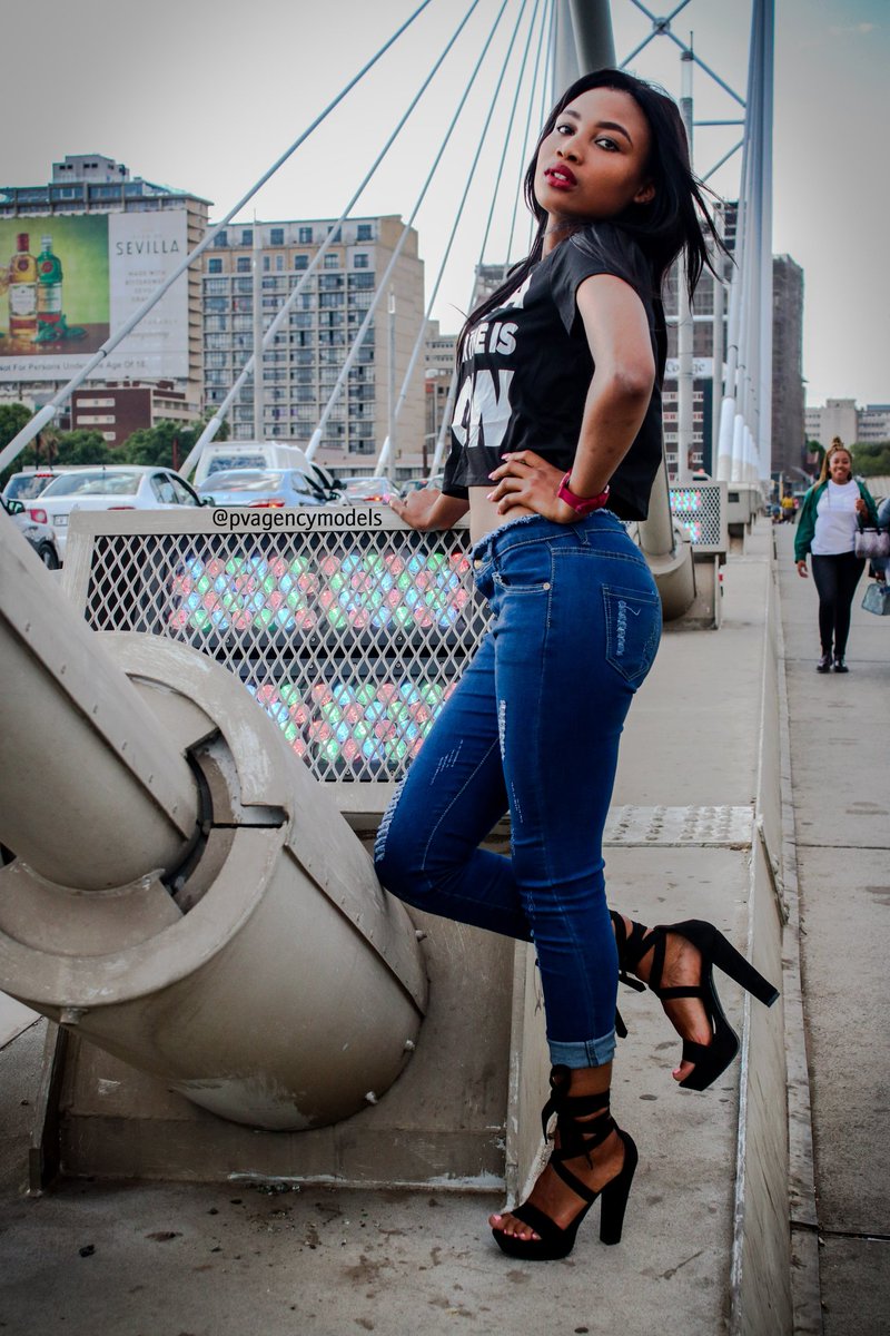pvagencymodels's tweet photo. Lady V #MandelaBridge
#PictureTour #PVMM
#PVAmodel
Location : Johannersburg
@pvagencymodels
@Sabo2_3v
@01SixWill https://t.co/Ad07eGtSUb