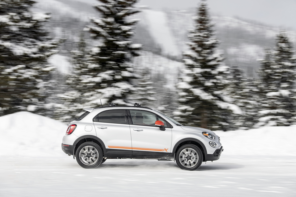 RTChrysler's tweet photo. The #Fiat 500X is ready for any weather! https://t.co/b8dcDjhhOr