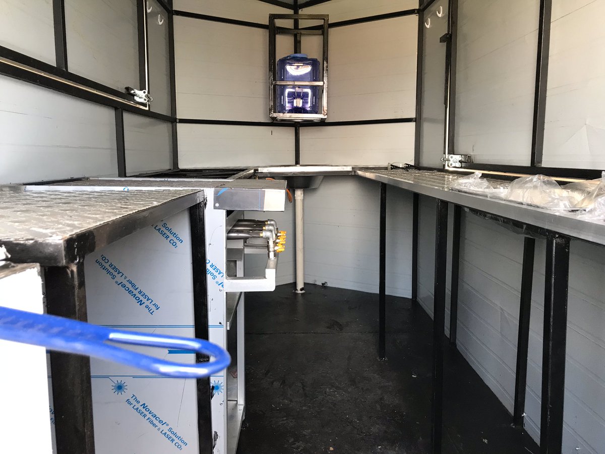zwaluri's tweet photo. Mobile kitchen 🔥

Email us @ sales@zwaluri.co.za to receive our price list🕺 https://t.co/Uo6hadOelh