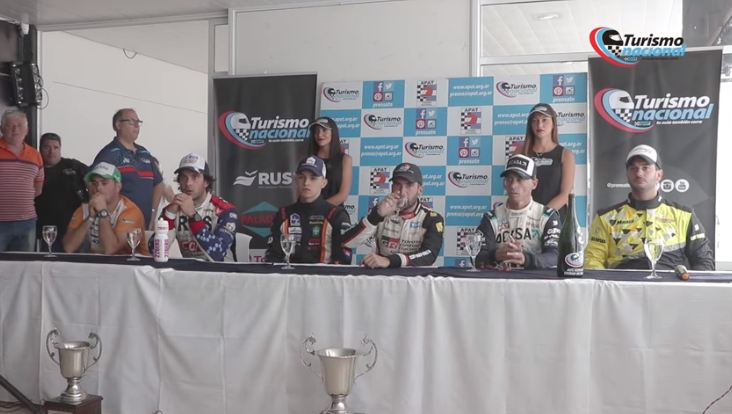 #automovilismo #TurismoNacional La palabra de los ganadores y los pilotos del podio en Bahía Blanca 

pistasargentinas.com.ar/videos/video/?…

<a href="/prensatn/">TN</a> <a href="/AutodromoCrisol/">Autodromo de Bahía Blanca</a>