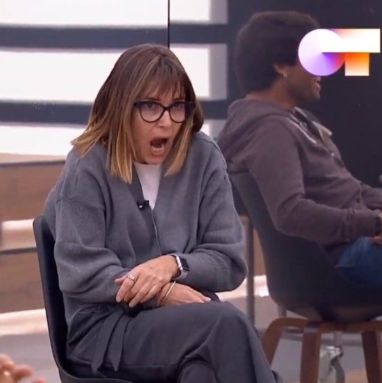 spoilereasons's tweet photo. QUE LE HAN DADO TUSA A ANAJU LA PODEMOS HACER FAVORITA YA? #OTDirecto24F https://t.co/wsy2NlNd1Y