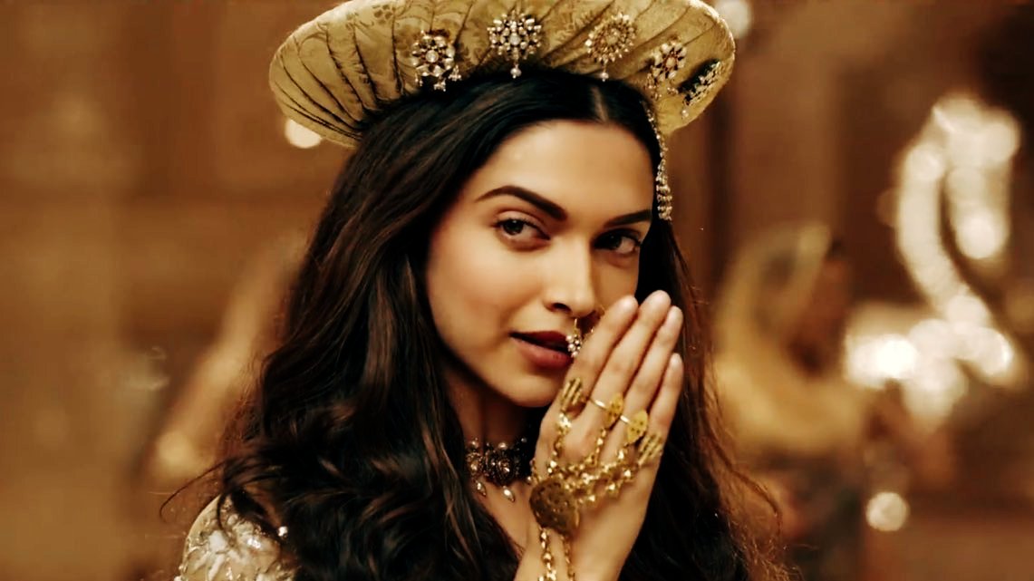 ERjNyUIUcAEbkZu?format=jpg&name=medium