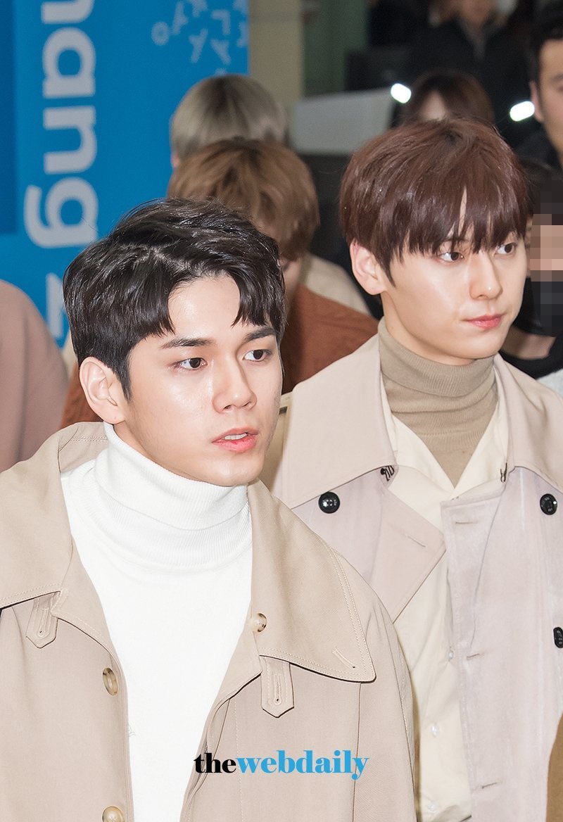 timeto_onghwang's tweet photo. 180225

🤎🤍

#개안즈 https://t.co/znccmxfT9N