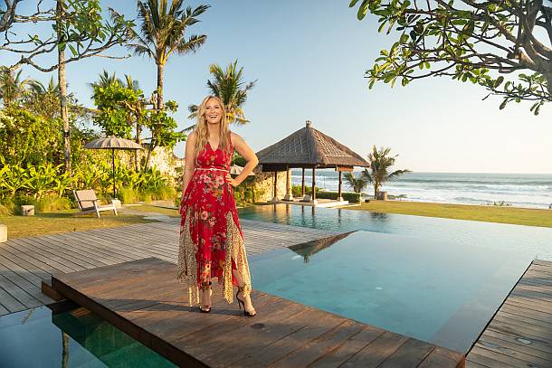 presse_online's tweet photo. Temptation Island- Wird die Liebe siegen oder die Versuchung größer sein?
Statt romantischem Pärchenurlaub auf Bali erwartet vier Paare auf "Temptation Island" die ultimative Versuchung im Paradies ##Presse_Online #Abenteuer #AngelaFingerErben #Bali #Be https://t.co/BqOref6HFr https://t.co/x4U84XPYos