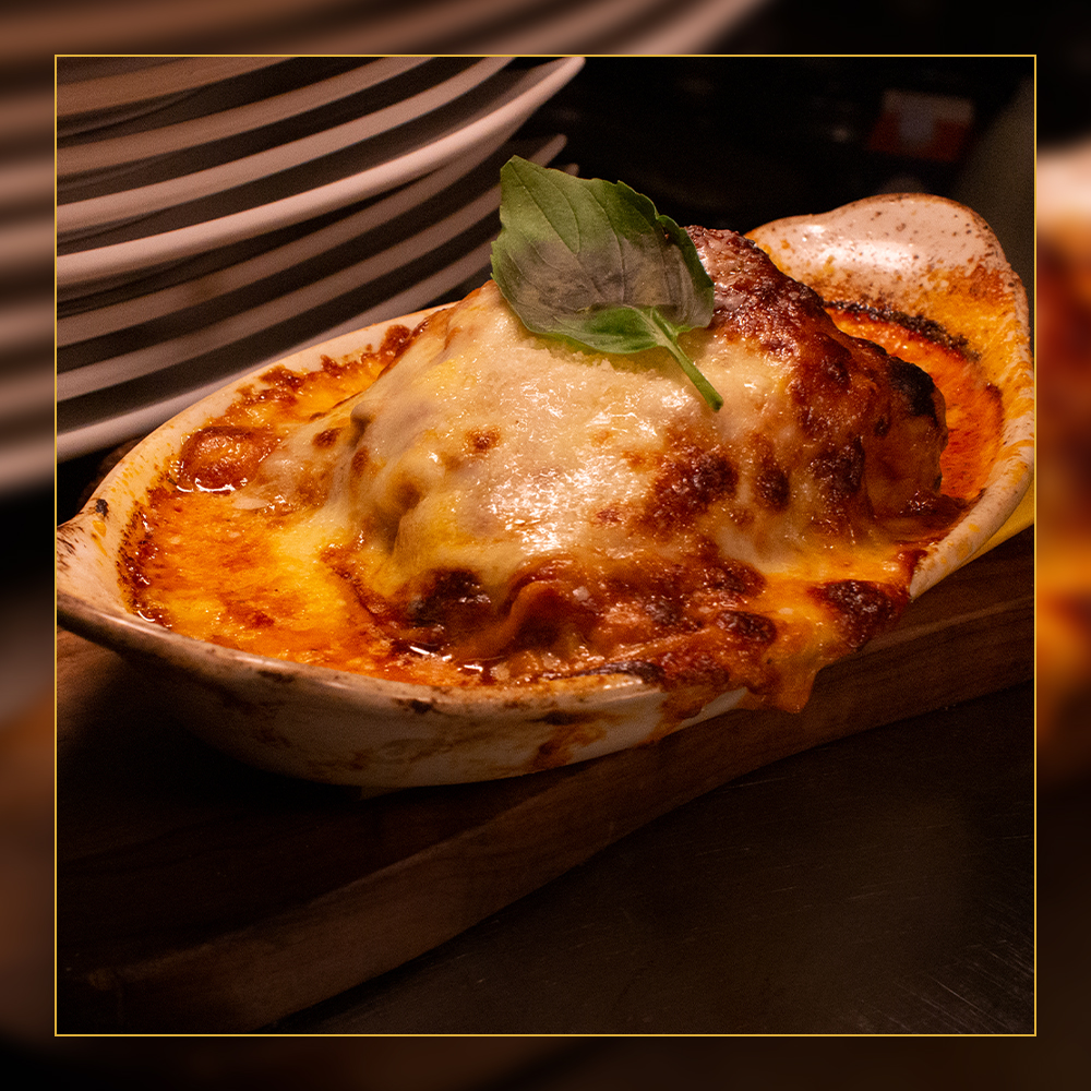 albaciobristol's tweet photo. Doesn't this just make you hungry? Al Bacio, the home of genuine Italian Food
.
.
#lunch #dinner #bristolfood #foodie #italianfood #Italian #restaurant #food #clifton #albacio #mondaymotivation https://t.co/GXfyXWWLxc