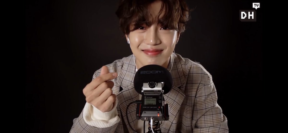 lovelyjiminah1's tweet photo. Missing donghun hours begins now 💜 #AlwaysWithACE #leedonghun #donghunace #ACE https://t.co/g6oXsvkAjF