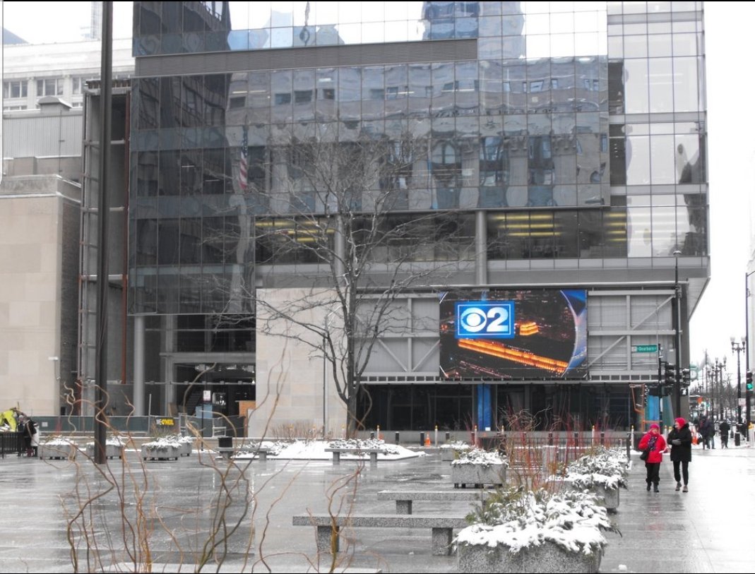 ExtremeVibesChi's tweet photo. No. 6 on our list of underwhelming public interactions over the last decade or so:

Great idea poorly executed and doomed from the start was CBS Morningstar's streetside studio (too dark &amp; behind thick glass) and facade video which was too small &amp; ran infrequently https://t.co/usStjXsmqe