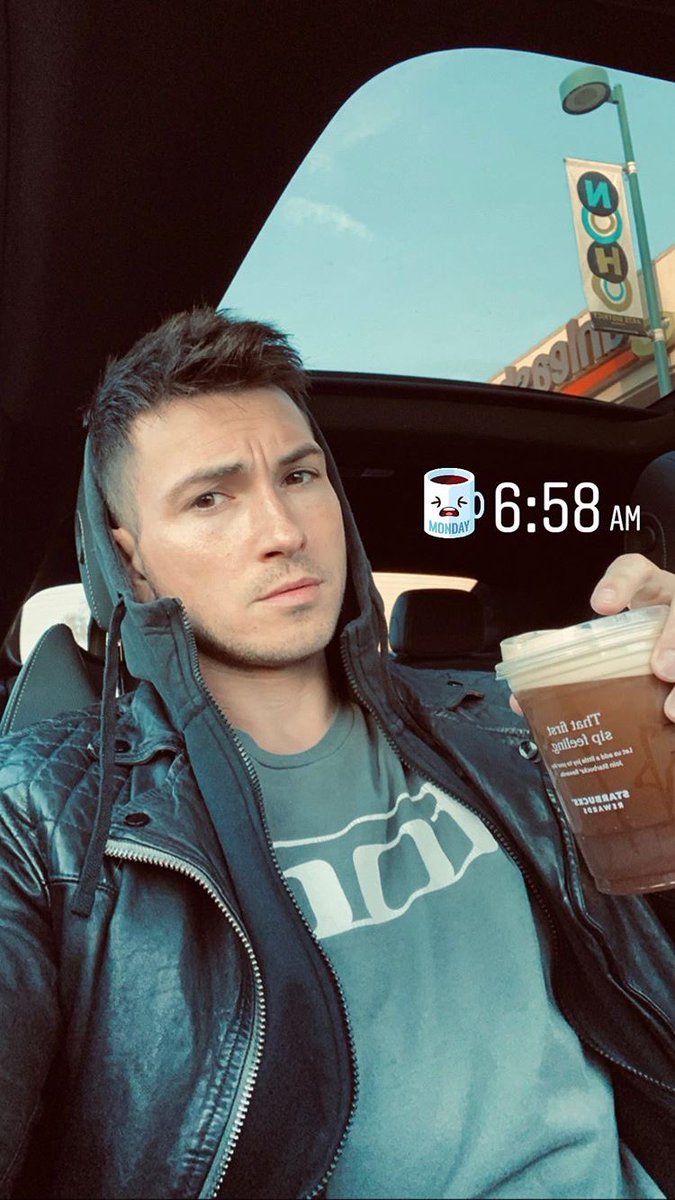 Speaking of #CaffeinatingUp… The Captain’s starting early! 

🖤🤘🏻☕️🤘🏻🖤

#TheBestPartofWakingUp
#TeamRSW
#Cin #Days
📷: Rob’s IG