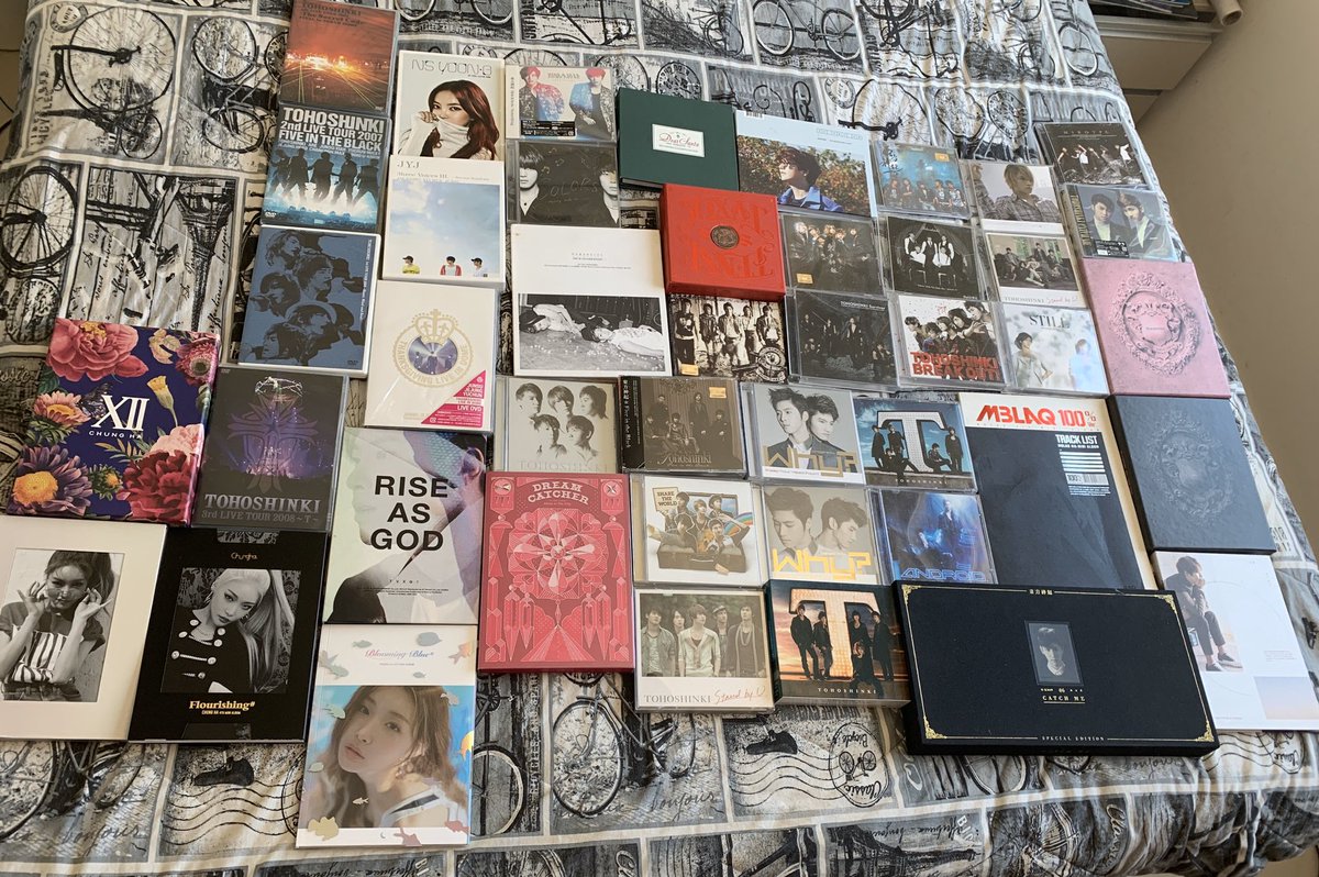 hiraitic's tweet photo. ATENÇÃO, VENDA DE ÁLBUNS NESSE TWEET
.
TODOS OS ÁLBUNS DA FOTO ESTÃO A VENDA, PARA PREÇOS -> DM

PEÇO SEU RT COMO AJUDA POR FAVOR

💕💞💓💗💝💘💖 https://t.co/rZJKjneH3q