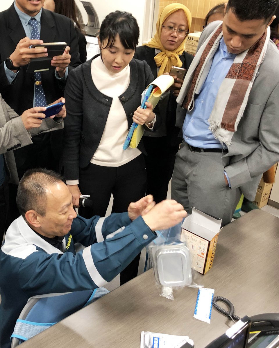 IAEANS's tweet image. 📸Communicators from the Asian Nuclear Safety Network in training on emergency #publiccommunication in #Japan🗾are briefed on procedures and working conditions for communicators during an emergency response at the Tsuruga offsite center.