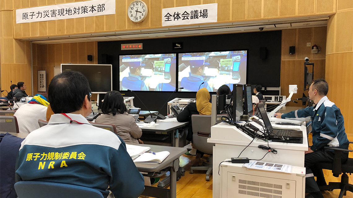 IAEANS's tweet image. 📸Communicators from the Asian Nuclear Safety Network in training on emergency #publiccommunication in #Japan🗾are briefed on procedures and working conditions for communicators during an emergency response at the Tsuruga offsite center.