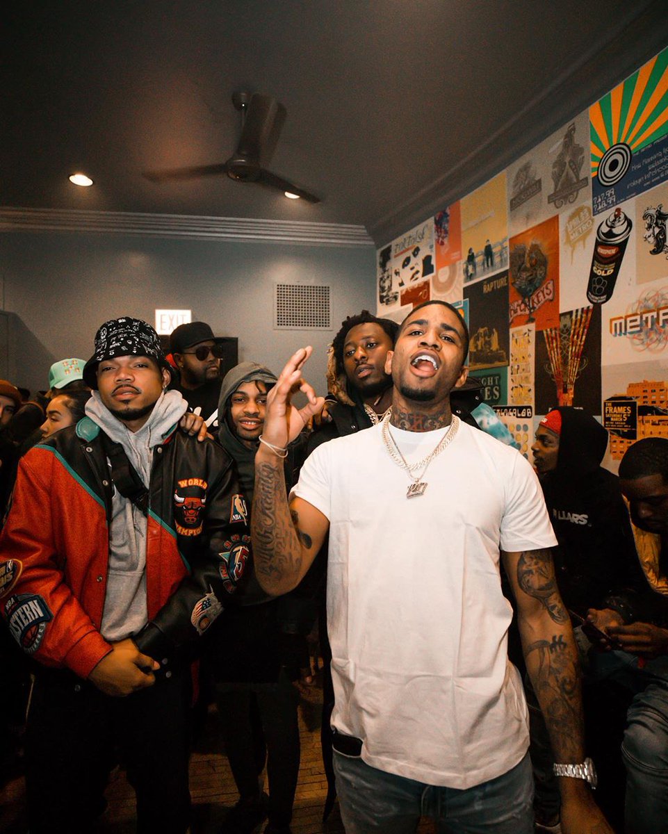 RuFanValee's tweet photo. @chancetherapper ⚔ @valee ⚔ @Young_TeeTee ⚔ @zmoneyworld 💯
https://t.co/Dh23TEfDgx
#ChanceTheRapper #Valee #YoungTeeTee #ZMoney https://t.co/YHvCsaxjj6