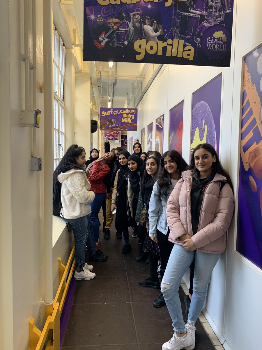 LHS_ Business tweet media