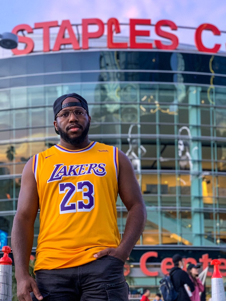 Today is the day that the world honors the life of the great Kobe Bryant! I was in LA the day after he passed &amp; you could feel the impact Kobe had on the community. Since then I have studied and really tried to emulate Kobe’s work ethic and having that #MambaMentality Thank you!