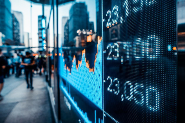 Sergiok8's tweet photo. With #Asian #privatemarkets facing decelerating growth and rising geopolitical tensions, discover the "top of mind" issues that can help best position your portfolio in 2020. #Wealth https://t.co/zBGEjiTUY2 https://t.co/wgWA8uLCzZ