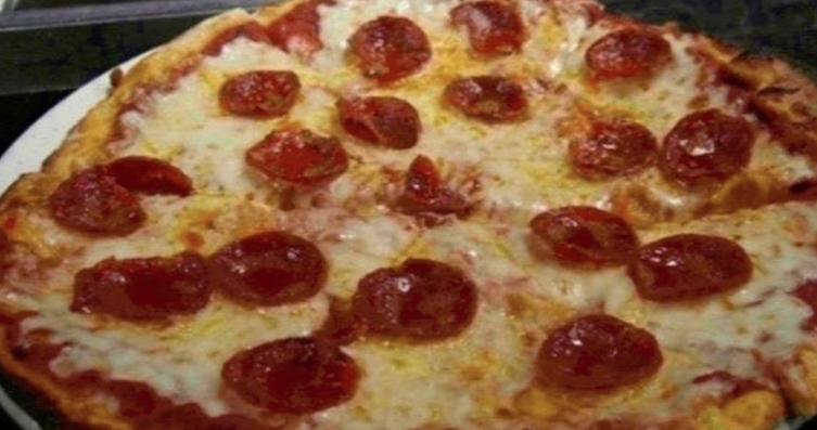 Today's special is a $5.00 Cheese or $5.00 Pepperoni Pizza. 🍺🍕
.
.
.
.
#ComeDineWithUs #DineLocal #ColdCraftBeer #UptownShelby #CityOfShelby #WoodFiredGrille