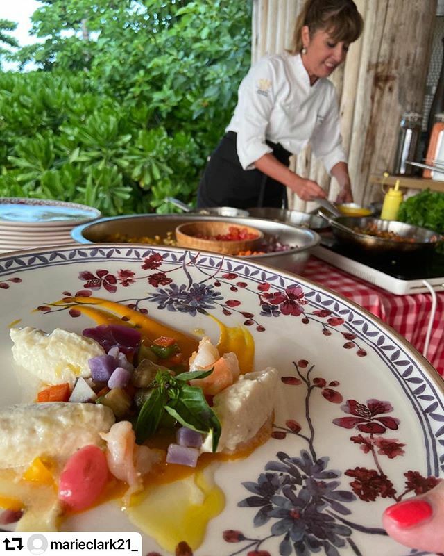 Cooking time at #youandmemaldives .
.
.
.
#silviabaracchi #youandmemaldives #azemarviaggi #ilfalconiereontour #ilfalconiere #cookinginTuscany
