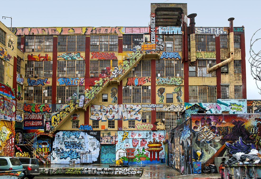 JamesandKarla's tweet photo. A few days ago, an appeals court upheld a $6.75 million judgement against real estate developer Jerry Wolkoff, who whitewashed @5PointzNYC the former graffiti-covered industrial buildings and illegally destroyed the building’s colorful murals. Meres One @Meresone1 https://t.co/1pMpjML3eO