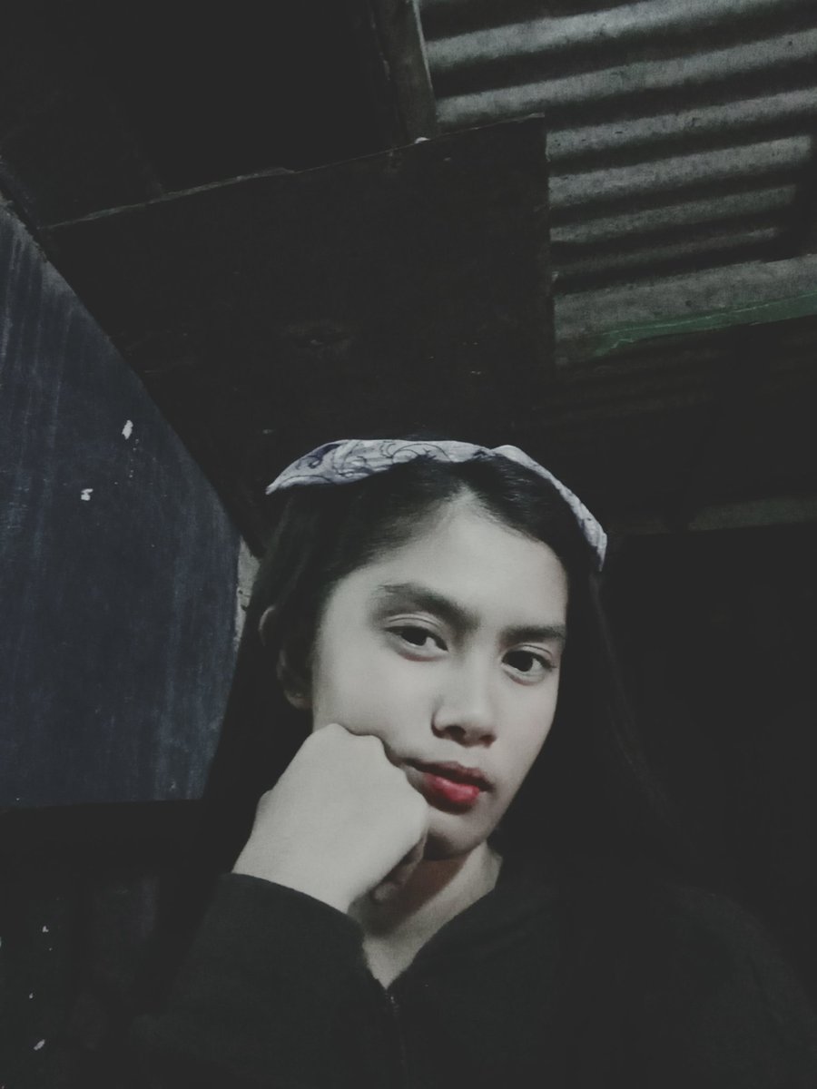 bizeyyy's tweet photo. Black.👽 https://t.co/c6f43xhbKX