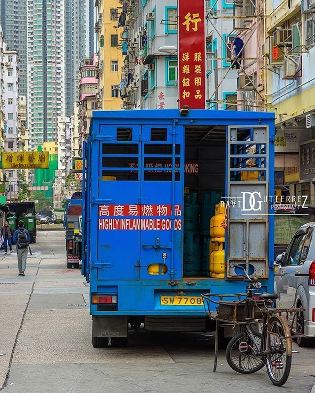 ' Everybody has their own opinion and own ideas of what beauty is.' Rick Genest
.
.
.
.
#hongkong #throwback #art
#streetphotography #hkdaily #hongkongtrip #hongkongstreet #nikonasia
#urbanart #cityphotography #citykillerz #cityphoto_hongkong #londonphot… ift.tt/2vbhNOp