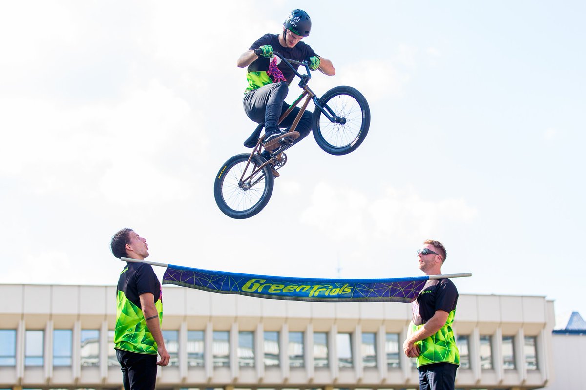 Vasara būs KARSTA! 🔥 Gribi aizraujošu pasākumu? Uzaicini mūs! Brīvās nedēļas nogales mums pazūd ātri ⚡ #greentrials