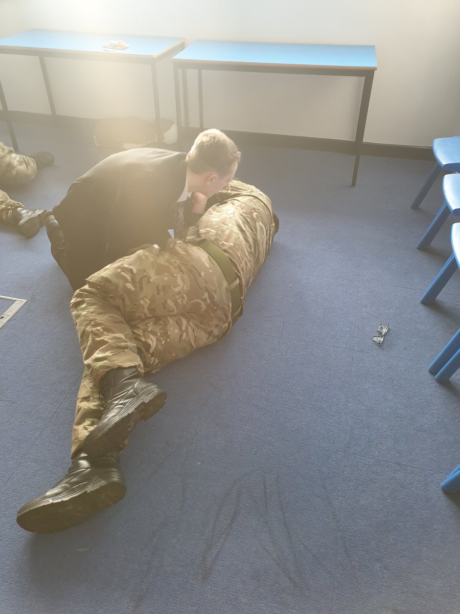 mather_steph's tweet photo. Great Contingent training session this evening. Lt Lynch @sammyjlynch1 @AstreaCadet delieved a very important lesson on Basic Life Support. The cadets learnt about the Primary Survey, how to put a casualty into the recovery position and CPR https://t.co/6WBCSlB6tS