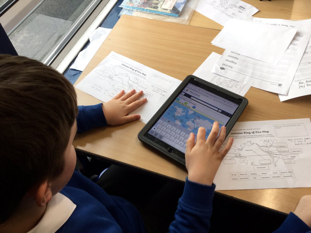 StLaurenceCE's tweet photo. Y3 have combined Computing and Geography this afternoon: searching for and using digital maps to locate major volcanoes in the Ring of Fire! Lots of fab questions about active, dormant and extinct volcanoes and a big debate about whether you can outrun lava! #restlessearth https://t.co/EEDpuhCodX