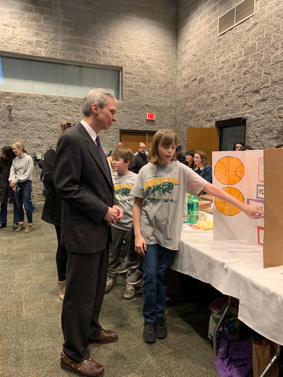 At the Brookfield Zoo Science and Engineering Fair, students also met Congressman #DanLipinski! #middleschool #ScienceFair