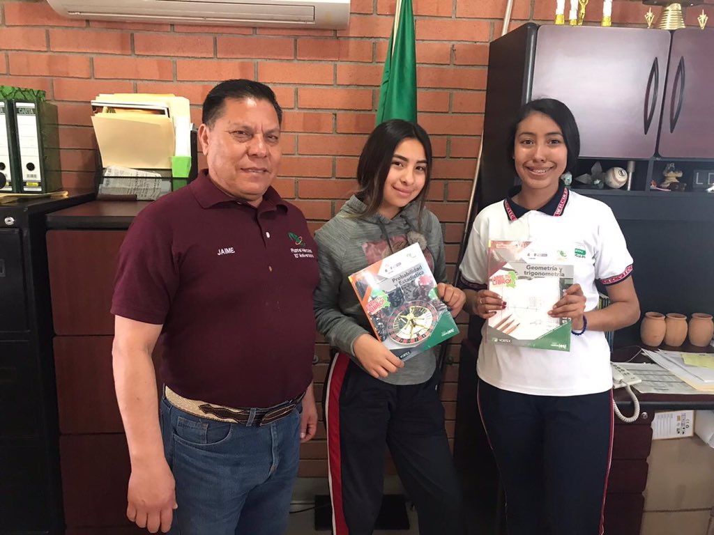 En el Plantel Cecytec Hércules recibimos los materiales del Programa Abre tu Libro que forman parte del esfuerzo del Gobierno del Estado que encabeza Miguel Ángel Riquelme Solís. #TodosJuntosPorLaEducación